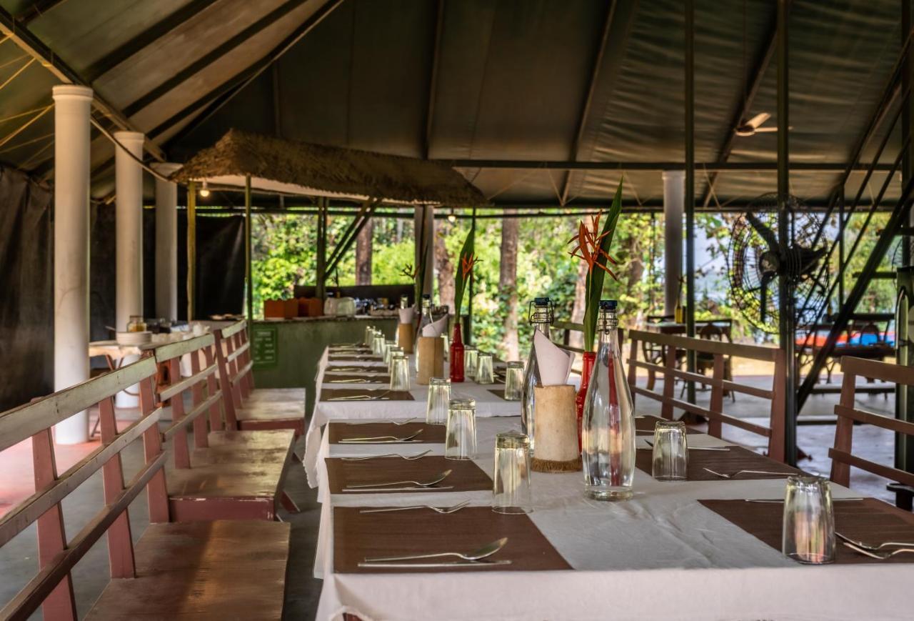 Amritara Riverside Camp Thattakād Eksteriør billede